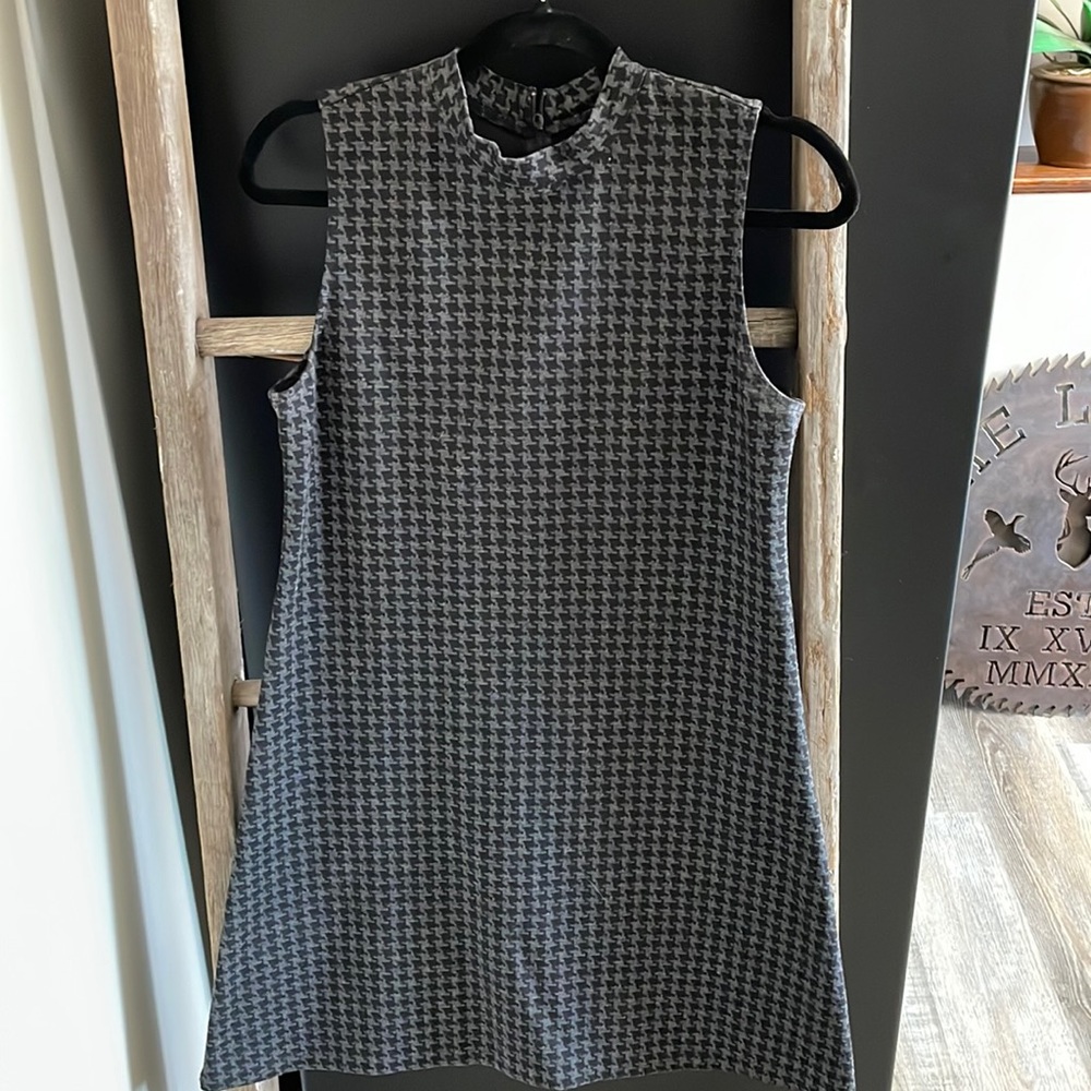 Gray/black dress